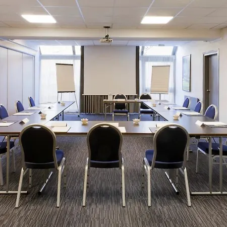 Hotel Design Paris Saint Quentin 3*