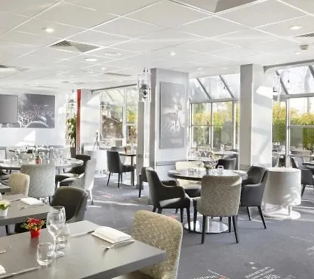 Design Paris Saint Quentin 3*
