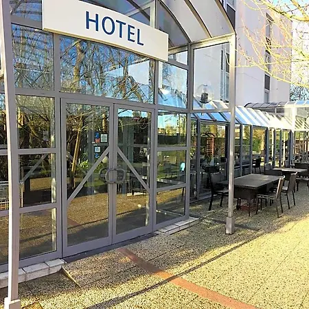 Hotel Design Paris Saint Quentin 3*